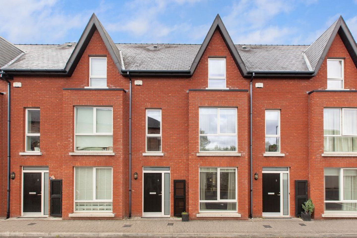 4 Churchfield, Clontarf Road, Clontarf, Dublin 3, D03H302