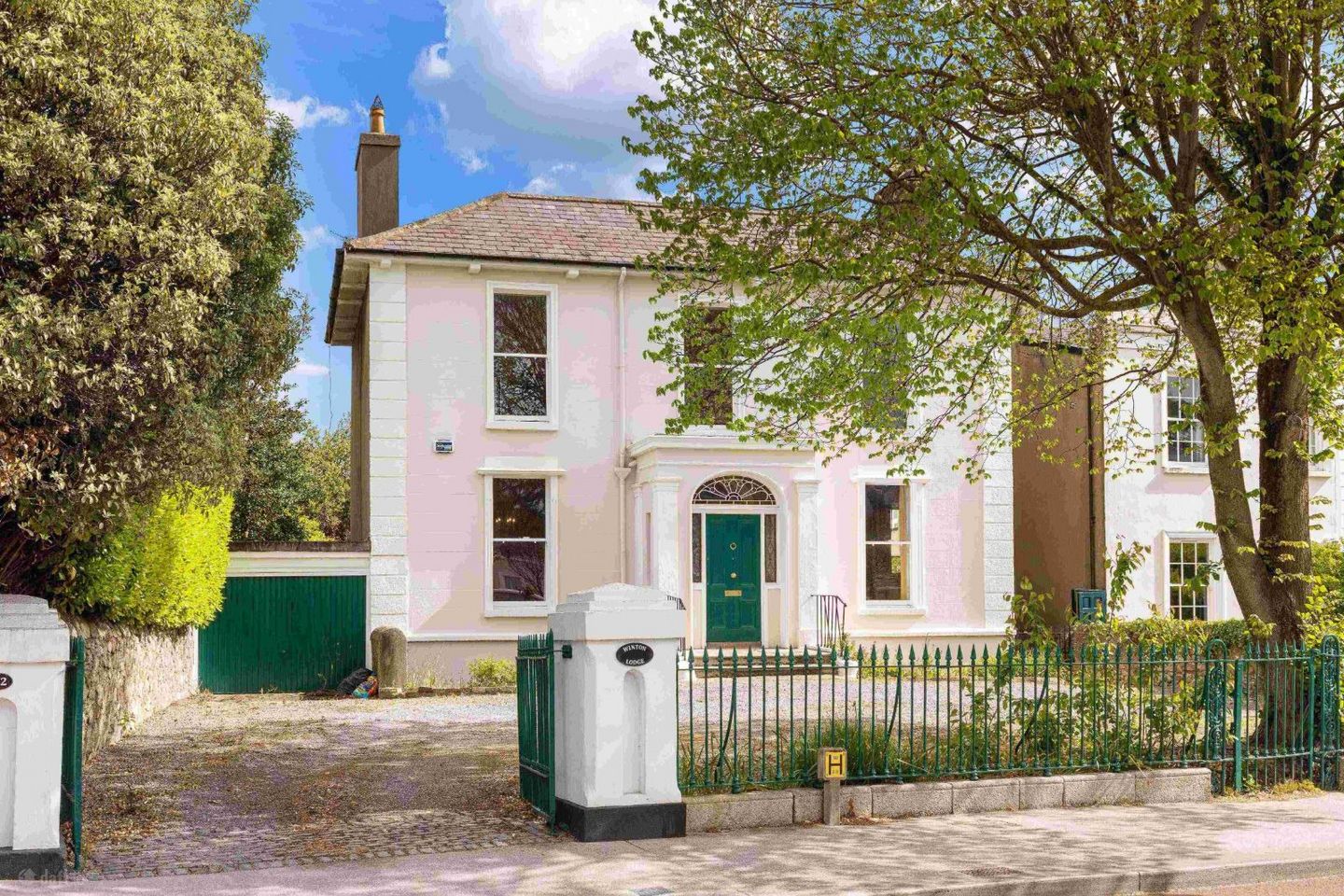 62 Monkstown Road, Monkstown, Monkstown, Co. Dublin, A94XY70