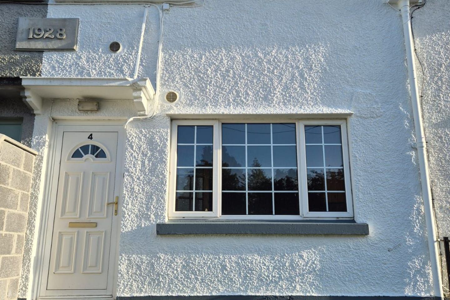 4 Goldcave Terrace, Sun Street, Tuam, Co. Galway, H54HN53