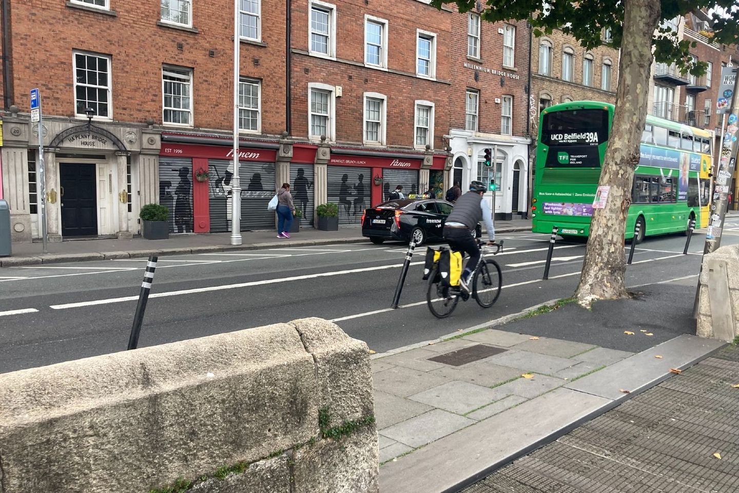 44 Ha'penny Bridge House, Ormond Quay, Dublin 1