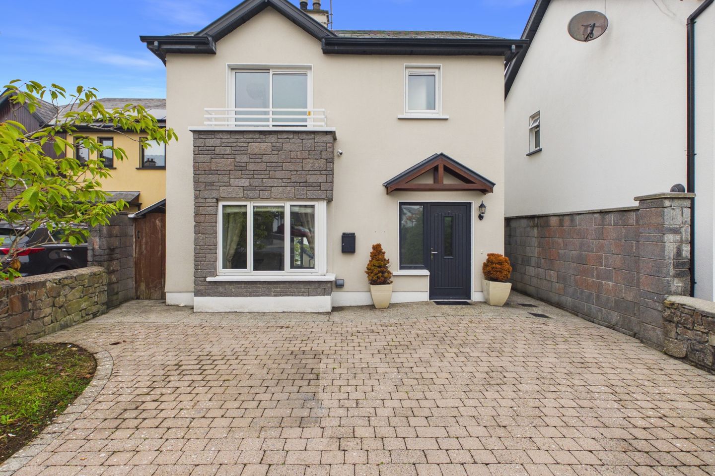 82 Baunoge, Loughrea, Co. Galway, H62PN52