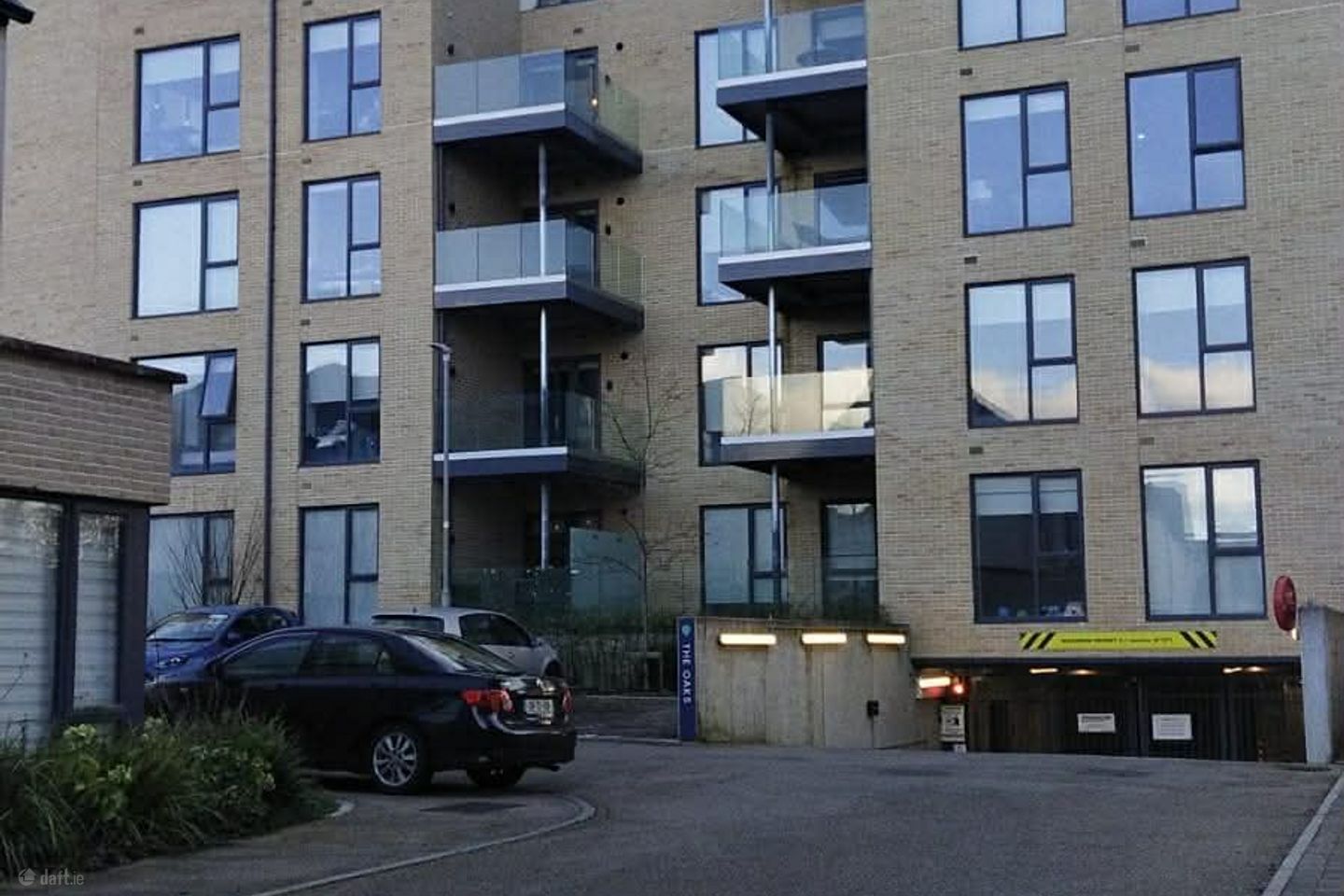19 The Oaks, The Crescent, Scholarstown Wood, Dublin 16, Knocklyon, Co. Dublin