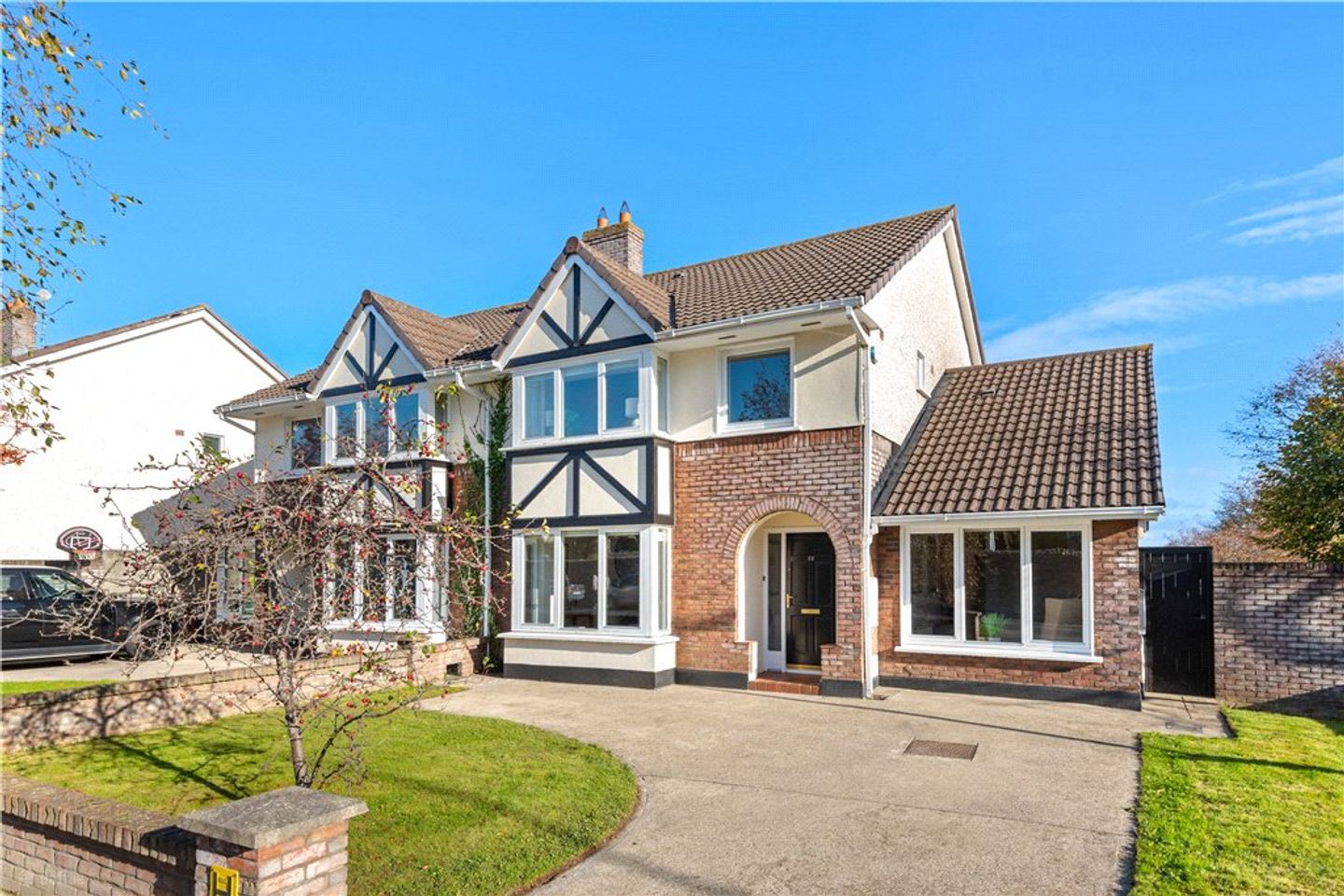 33 Glencairn View, The Gallops, Leopardstown, Dublin 18, D18AH52
