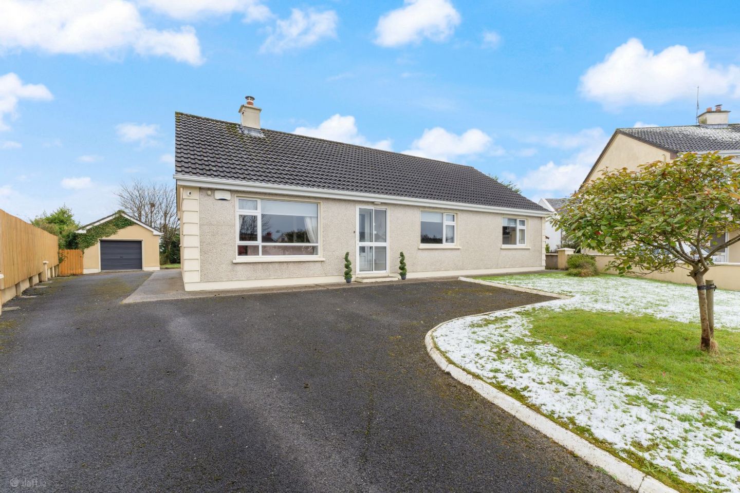 14 Saint Thomas Crescent, Knock, Co. Mayo, F12D735