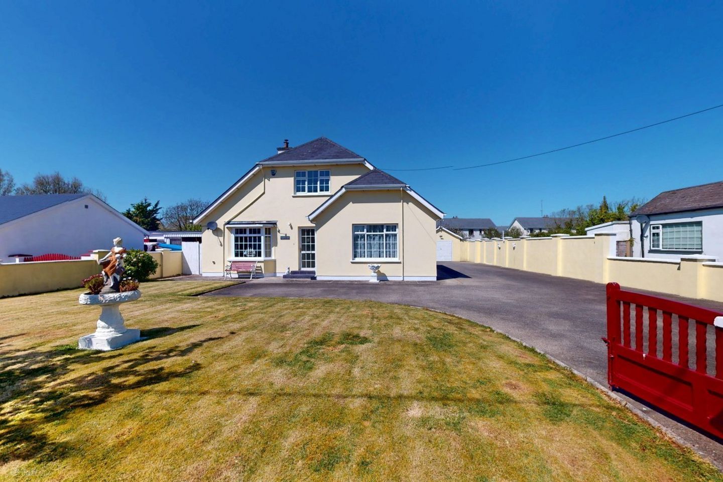 Mooncoin House, Ballygillane Big, Rosslare Harbour, Co. Wexford, Y35F9X4