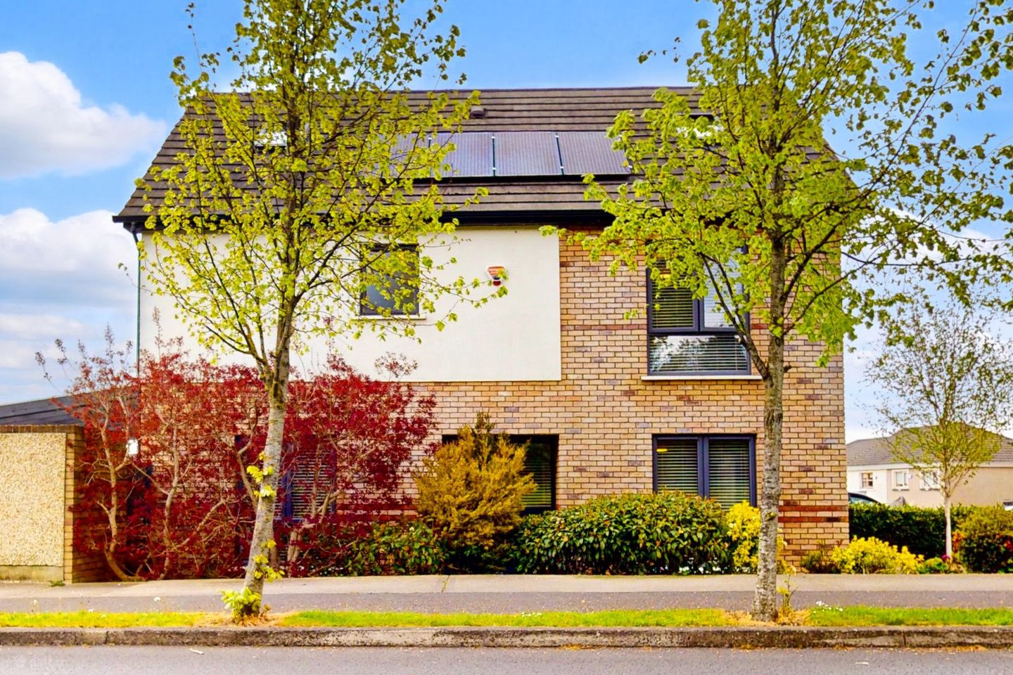 3 Elder Heath Avenue  (2 Large Attic Rooms Plus Studio), Kiltipper, Dublin 24, D24KR9A