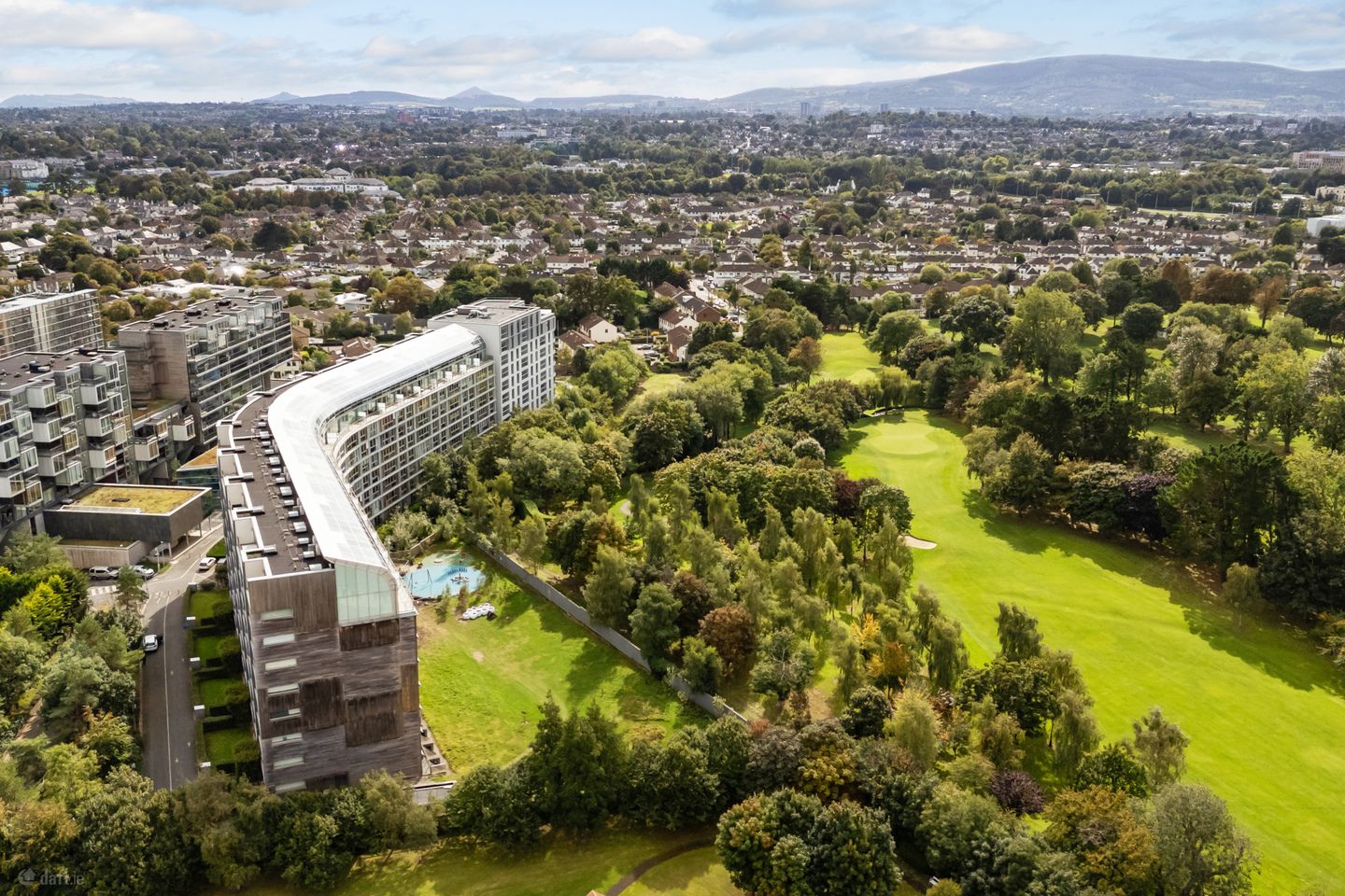 Penthouse, 177 The Links, Elmpark Green, Merrion Road, Dublin 4, D04FW21