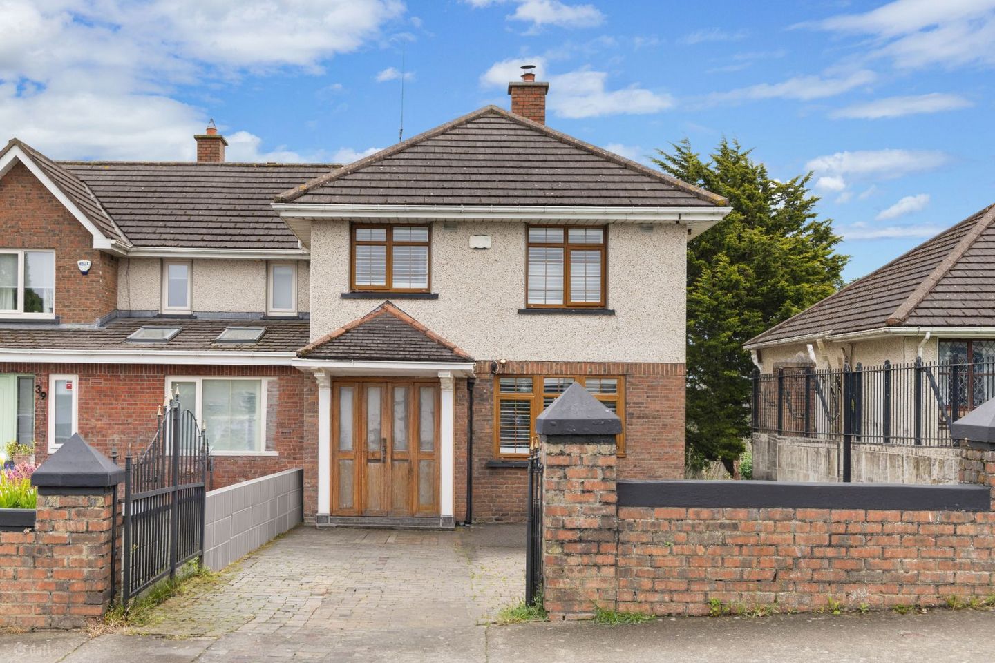 40 Ballyogan Court, Dublin 18, Carrickmines, Dublin 18, D18H7W7