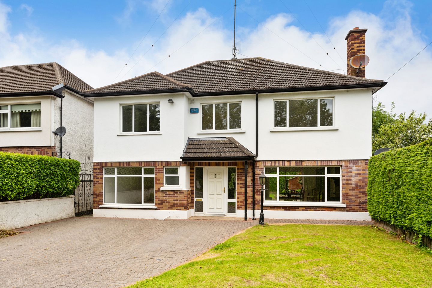 Tanglin, Newtownpark Avenue, Blackrock, Co. Dublin, A94V2C9