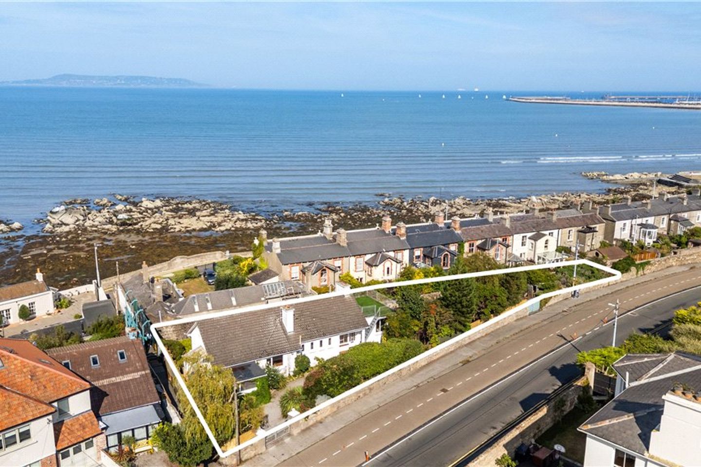 Bella Vista, 48 & 48A Seapoint Avenue, Monkstown, Co. Dublin, A94N225