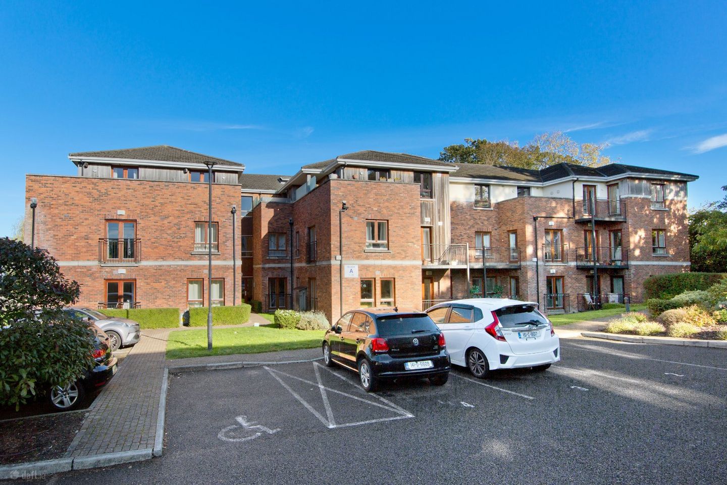 8 Altamont Hall, Dundrum, Dublin 14, D14CF96