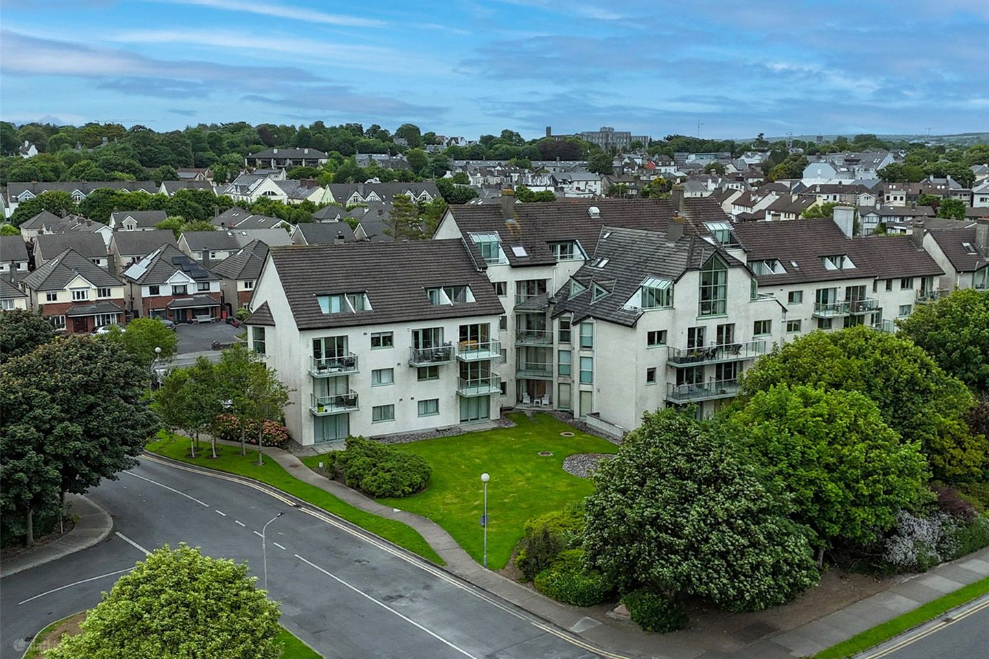 11 Aras Na Tra, Cois Cuain, Salthill, Galway, H91K0V9