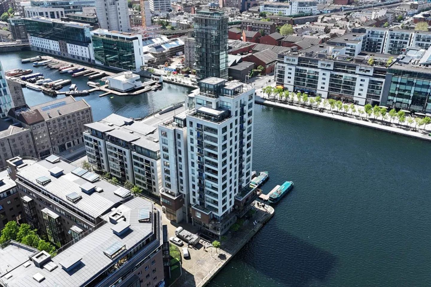 43 Millenium Tower, Charlotte Quay, Dublin  4, Co. Dublin