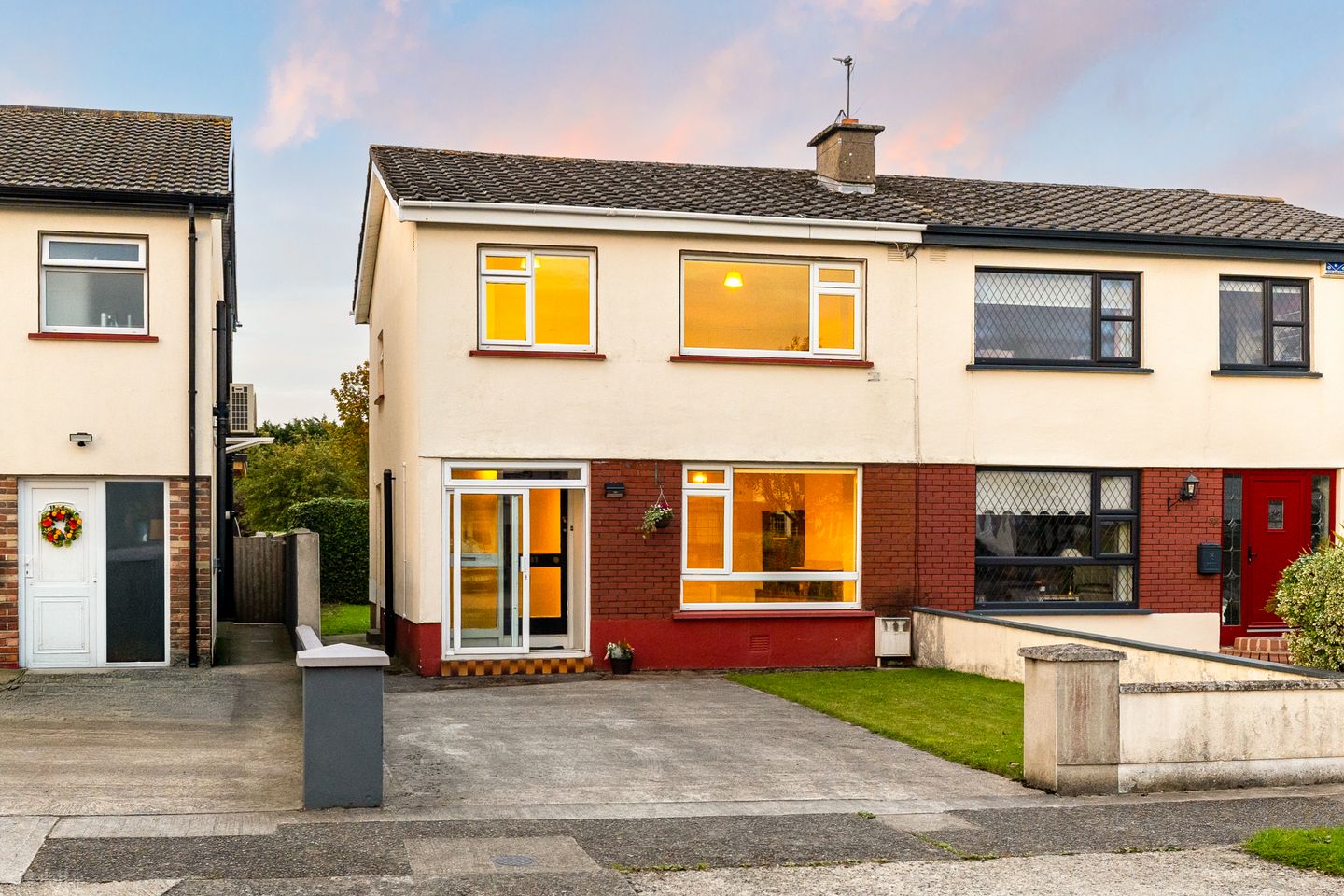89 Moorefield Park, Newbridge, Co. Kildare, W12C599