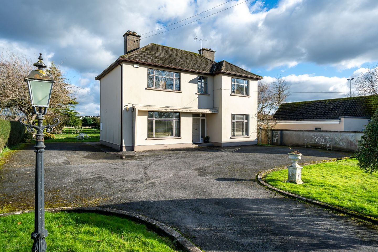 Railway Road, Birr, Co. Offaly, R42VC53
