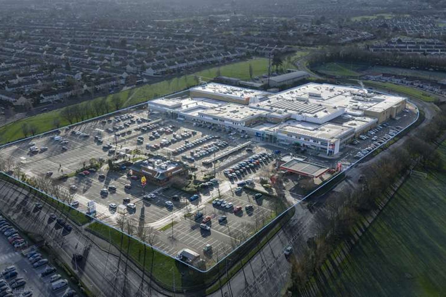 Nutgrove Shopping Centre, Rathfarnham, Dublin 14, Dominant South Dublin suburban shopping centre