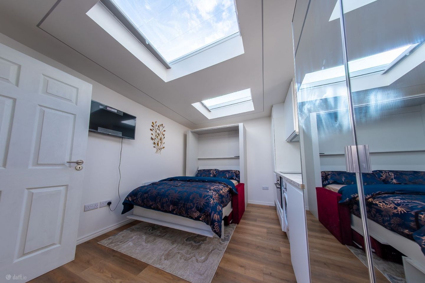 Ballyogan Road, Leopardstown, Dublin 18