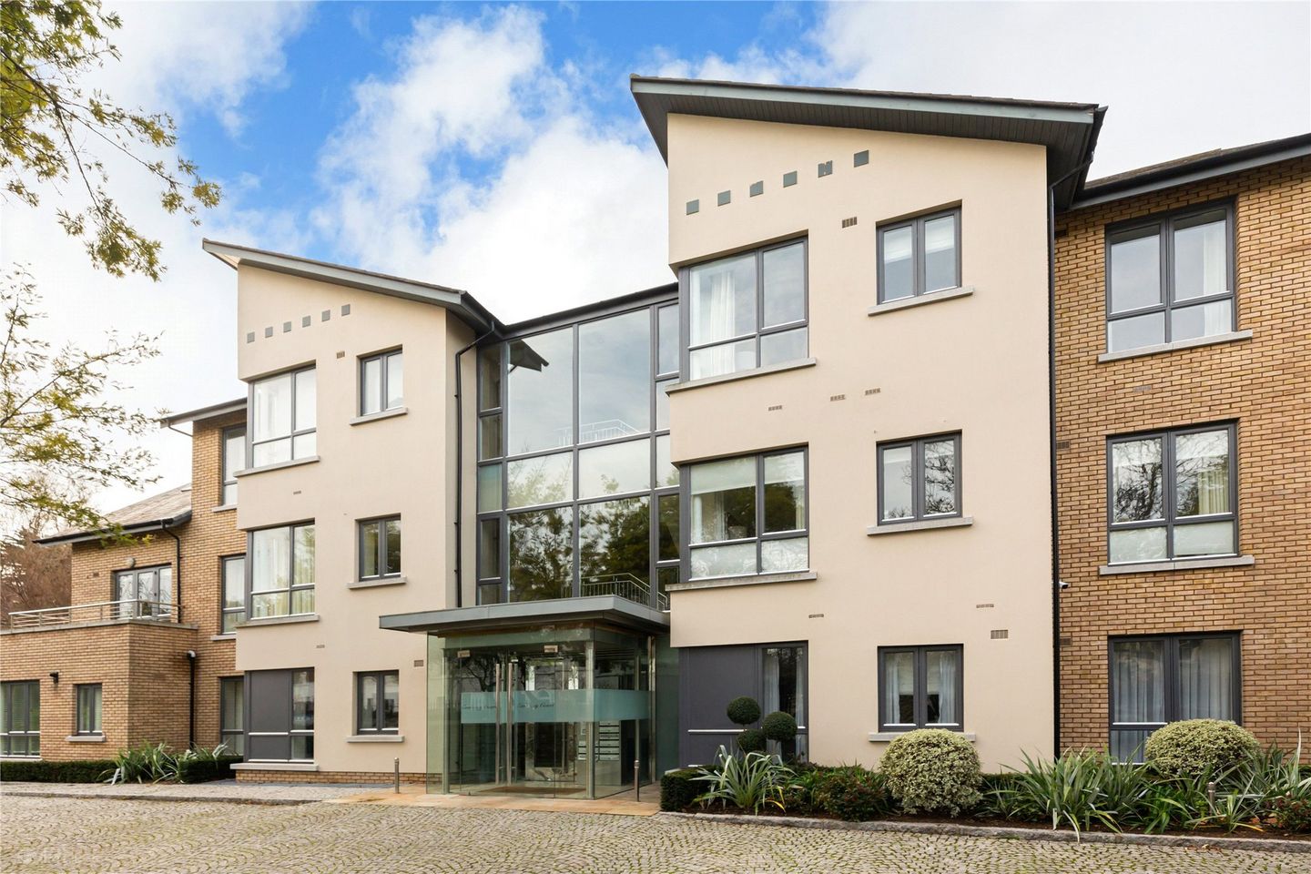 9 Embassy Court, Prince Of Wales Terrace, Ballsbridge, Dublin 4, D04X370