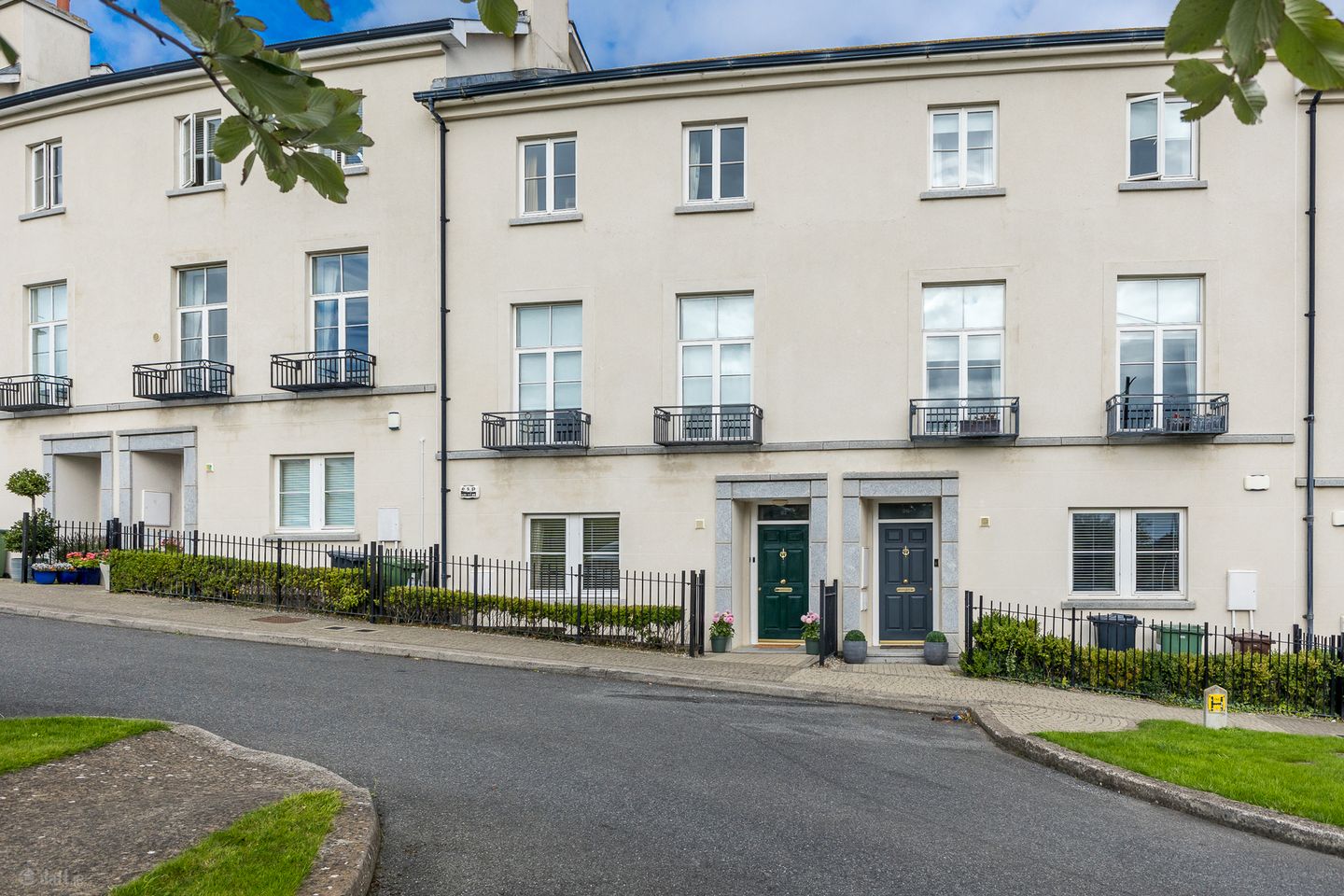 27 The Crescent, Robswall, Malahide, Co. Dublin, K36ED21