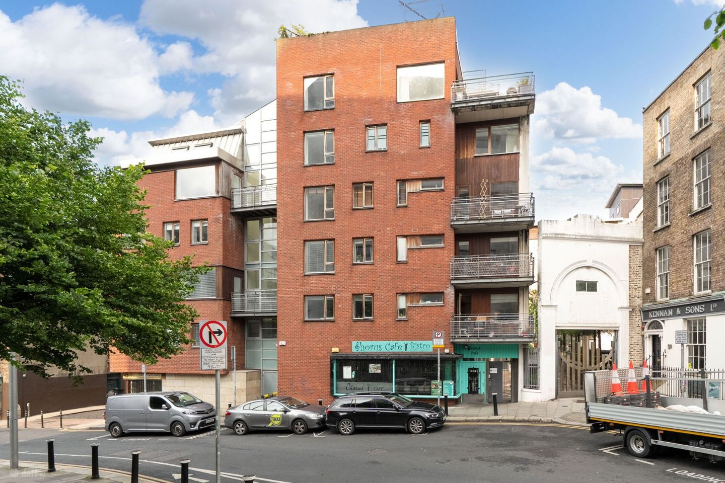 64 Old City Music Hall, Copper Alley