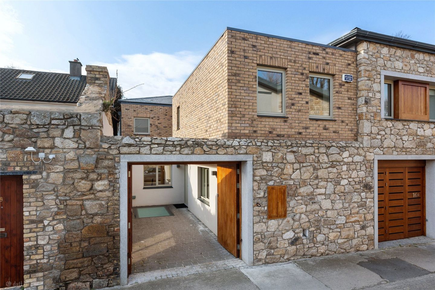 16B Raglan Lane, Ballsbridge, Dublin 4, D04E1A2