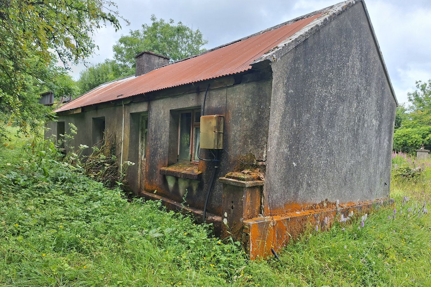 Cloonmore, Ballyfarna, Claremorris, Co. Mayo