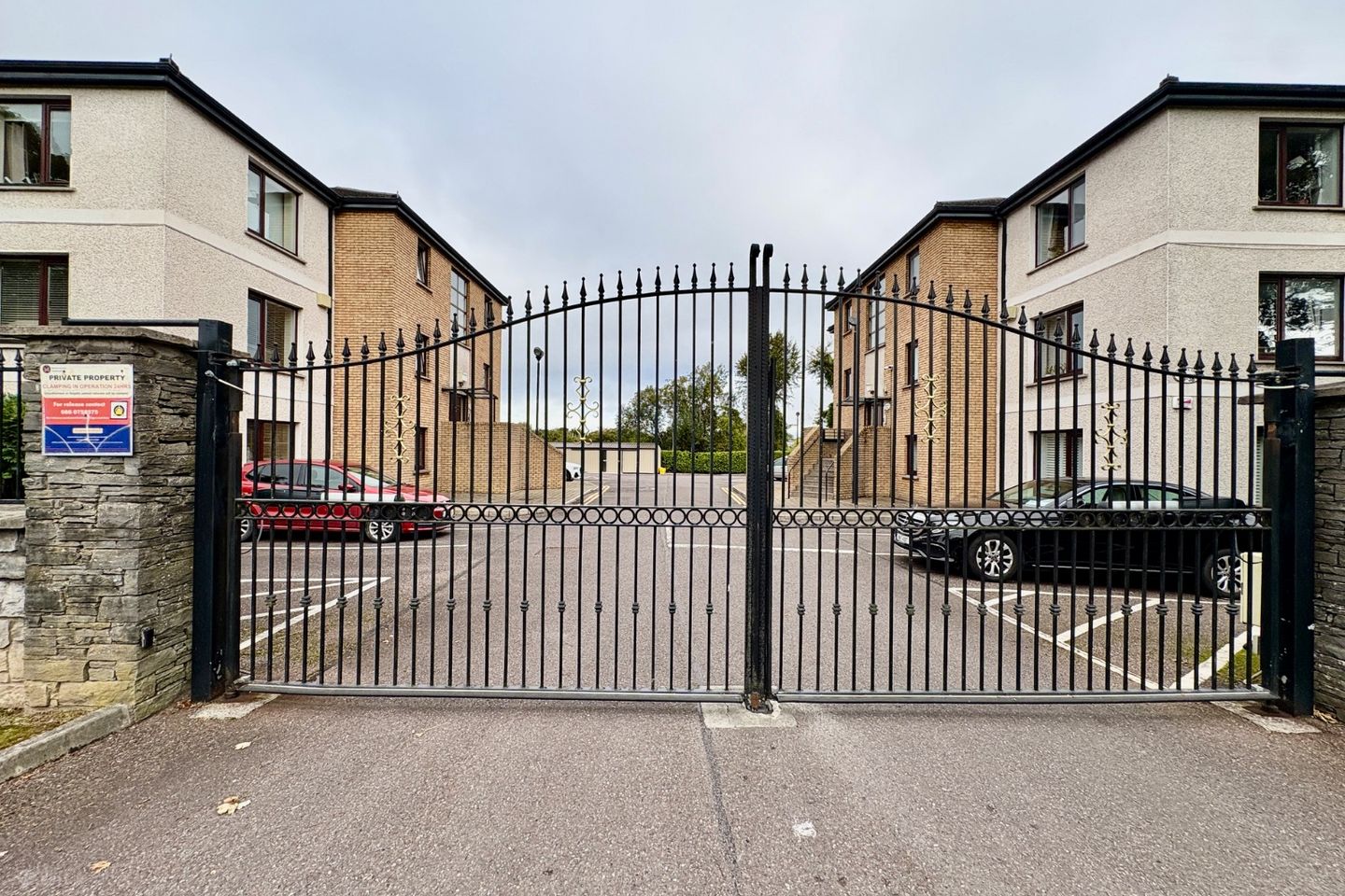 Ronayn's Court, Rochestown, Co. Cork