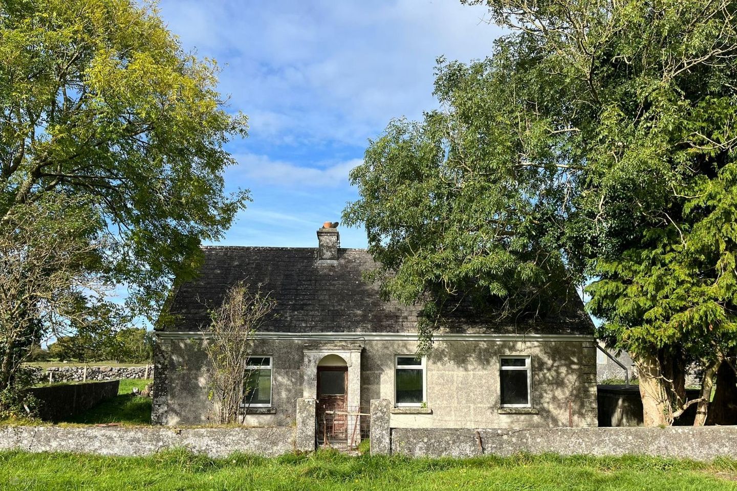 Emone, Belclare, Tuam, Co. Galway, H54KX47