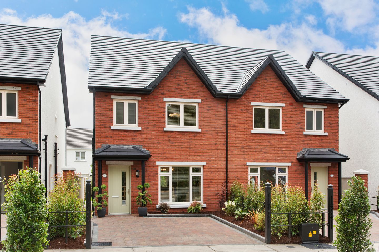 4 Bedroom Semi Detached, Whitesland, Rathbride Road, Kildare