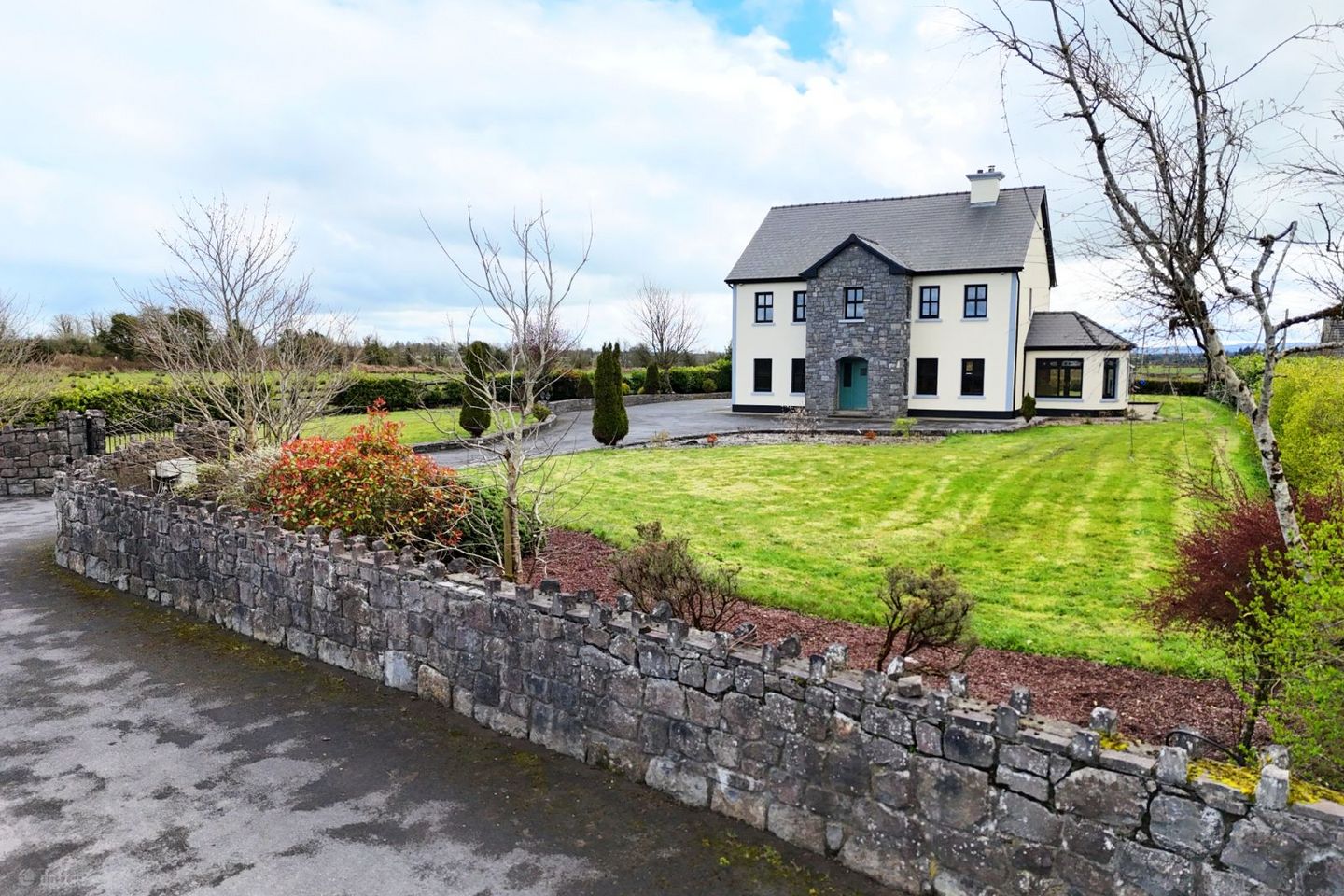 Cloonshecahill, New Inn, Kiltullagh, Co. Galway, H53NF86