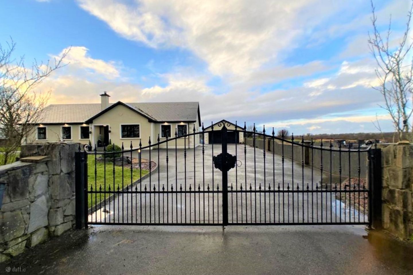 Curraghaun, Milltown, Co. Galway, H54K598