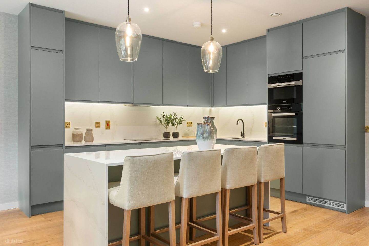 2 Bed , Woodlands Grove, Blackrock, Co. Dublin