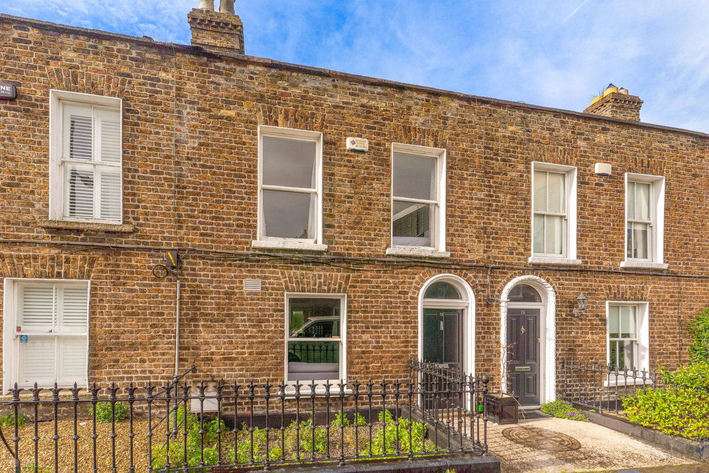 18 Albert Place East, Grand Canal Street, Dublin 2, D02AH61