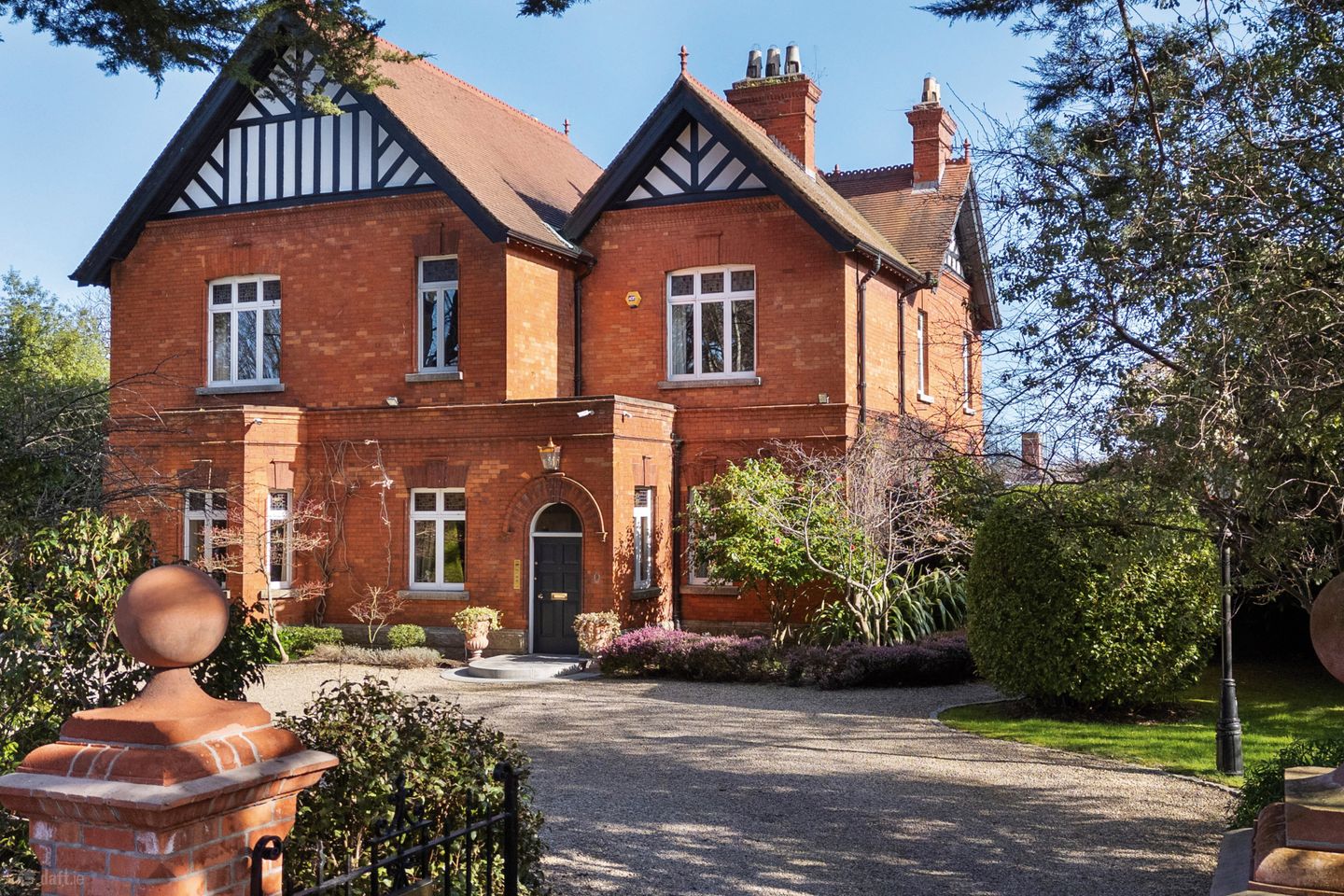 Melfort, 19 Shrewsbury Road, Ballsbridge, Dublin 4, D04T0H7