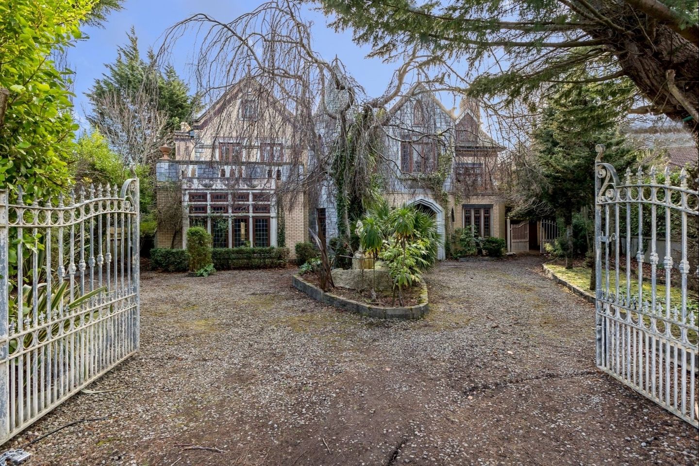 Setauket, 6 The Birches, Torquay Road, Foxrock, Dublin 18, D18C6T1