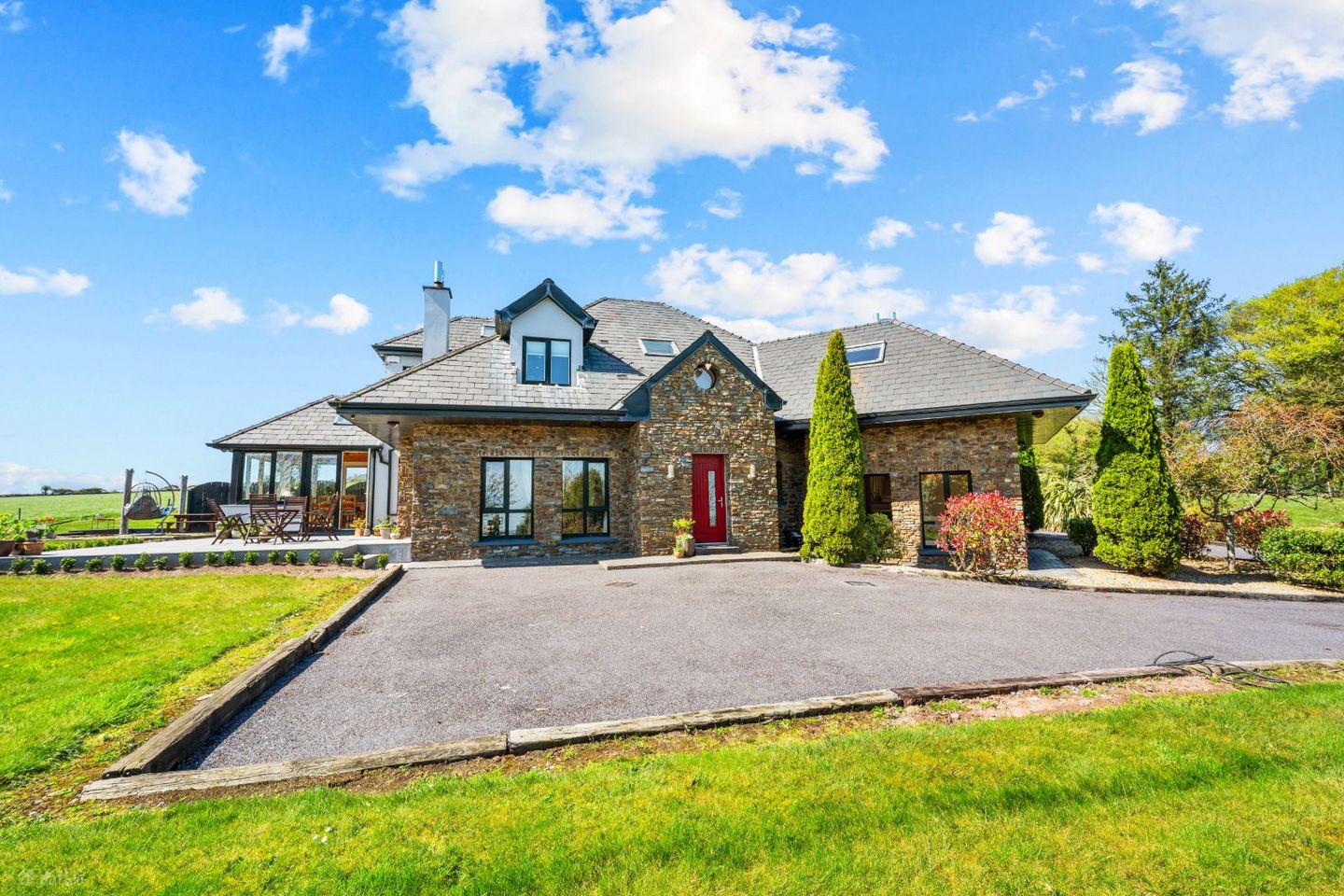 Paje, Ballynacole, Dungourney, Midleton, Co. Cork, P25X032