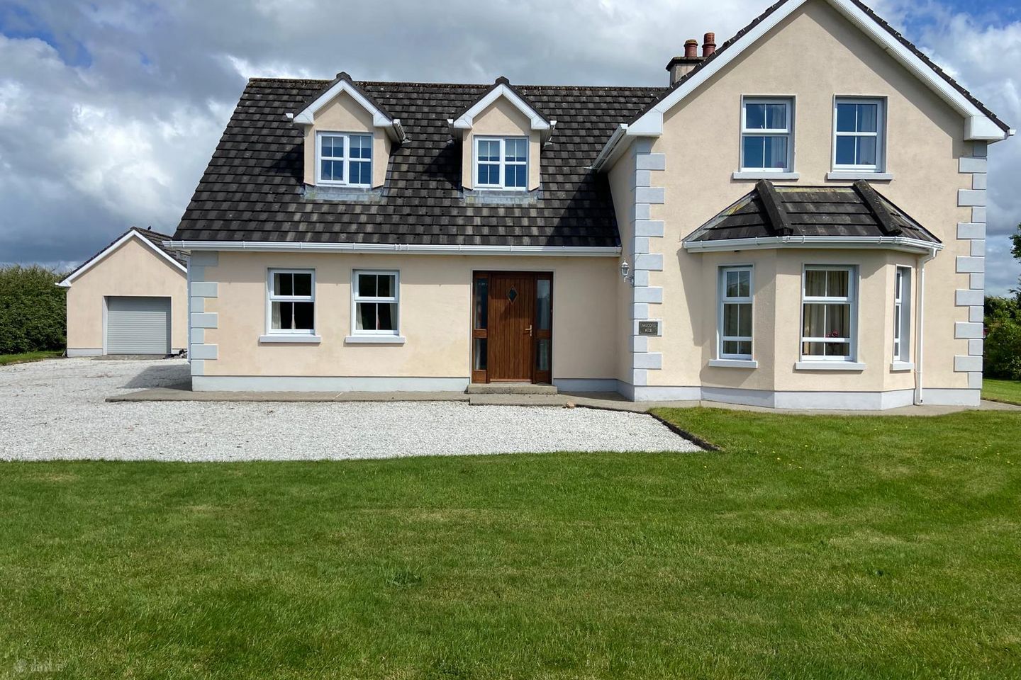 Falcons Rise, Lisduvogue, Knockmore, Ballina, Co Mayo, F26 T6P2