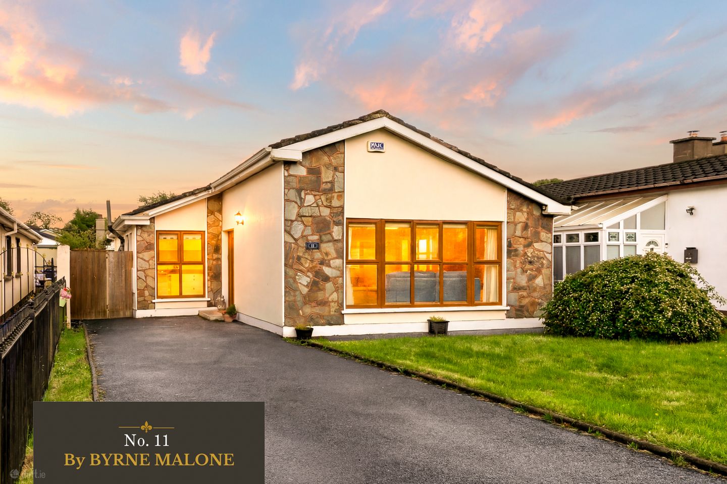 11 Ailesbury Park, Newbridge, Co. Kildare, W12RF90