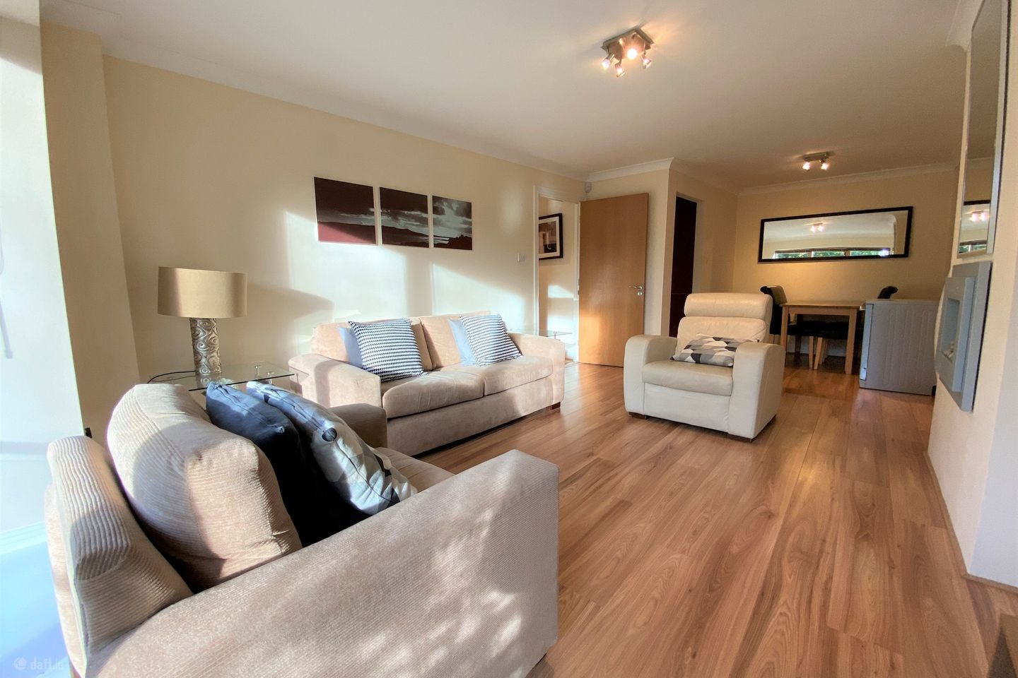 SHORT LET ONLY: The Oaks, Rockfield, Beside Balally LUAS, Dundrum, Dublin 16