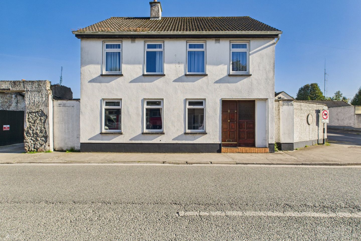 Tayside, River Street, Clara, Co. Offaly, R35YR02