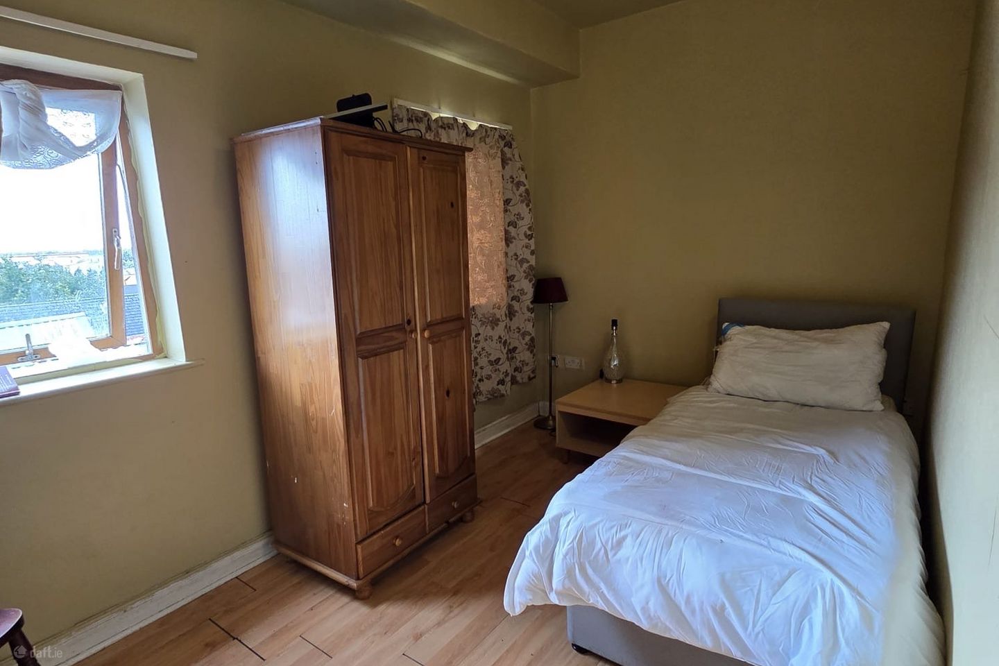 Apache Pizza, Unit 1, Weavers Hall, Market Square, Longford Town, Co. Longford