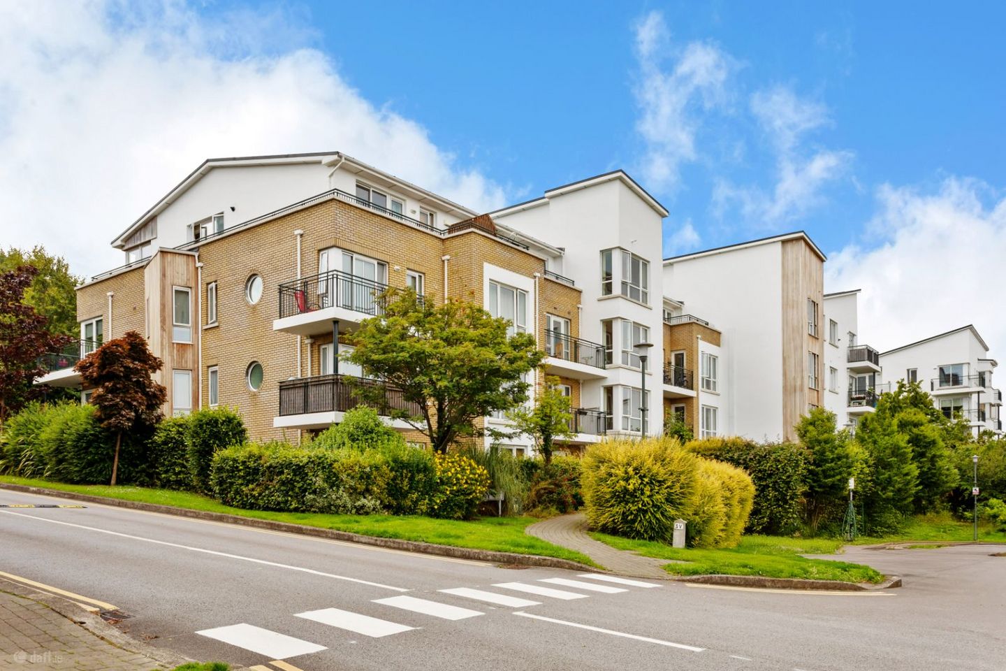 Apartment 17 , Bracken Hill, Sandyford, Dublin 18, D18NW40