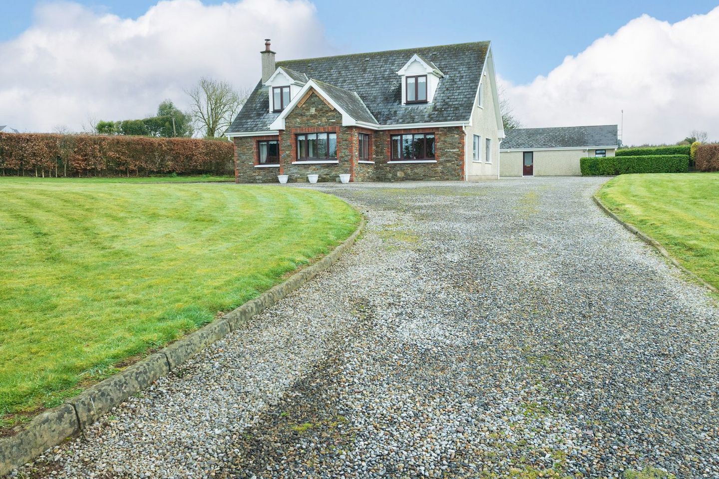 Ballinraha Cross, Blarney, Whitechurch, Co. Cork, T23E772