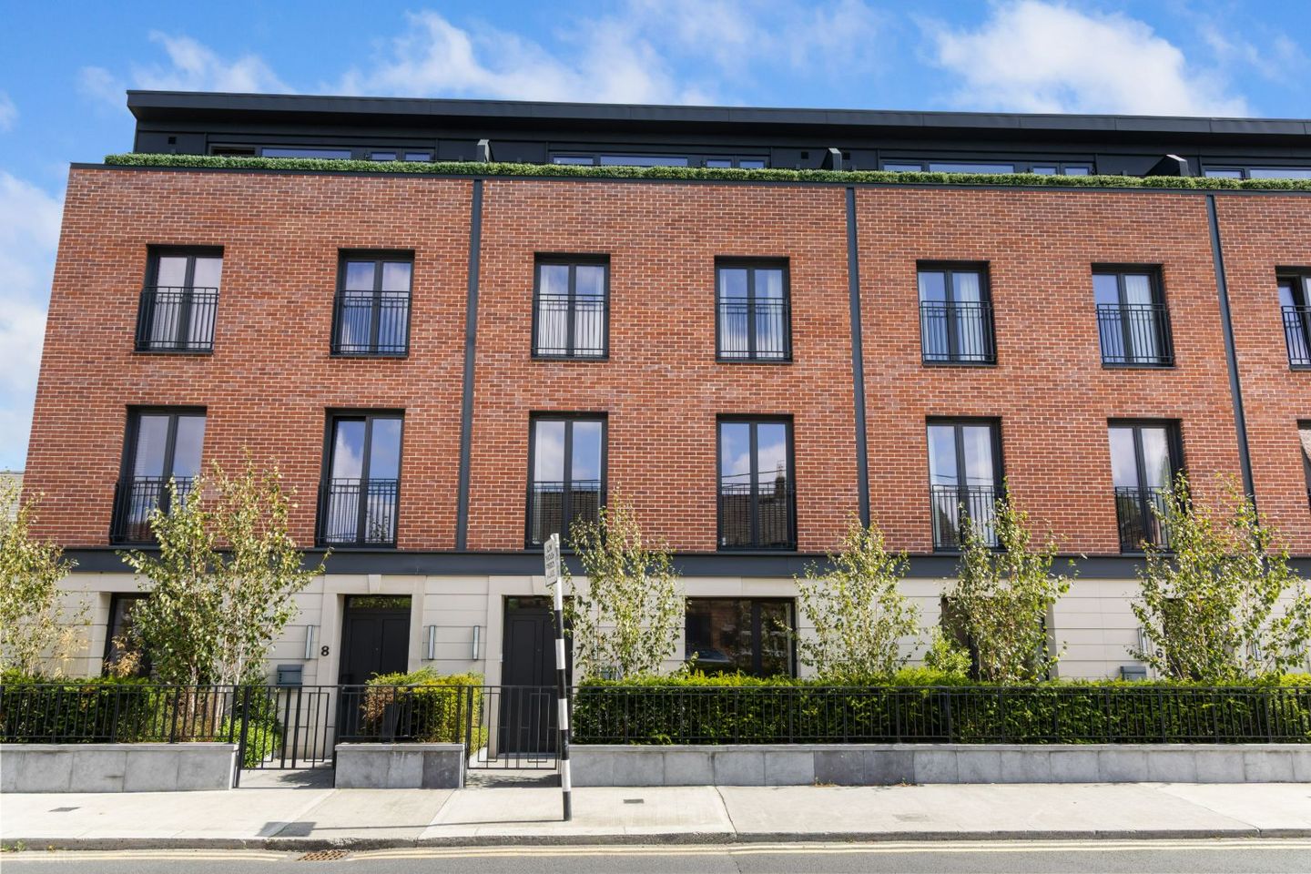 8 The Terrace, Torquay Road, Foxrock, Dublin 18, D18E36T
