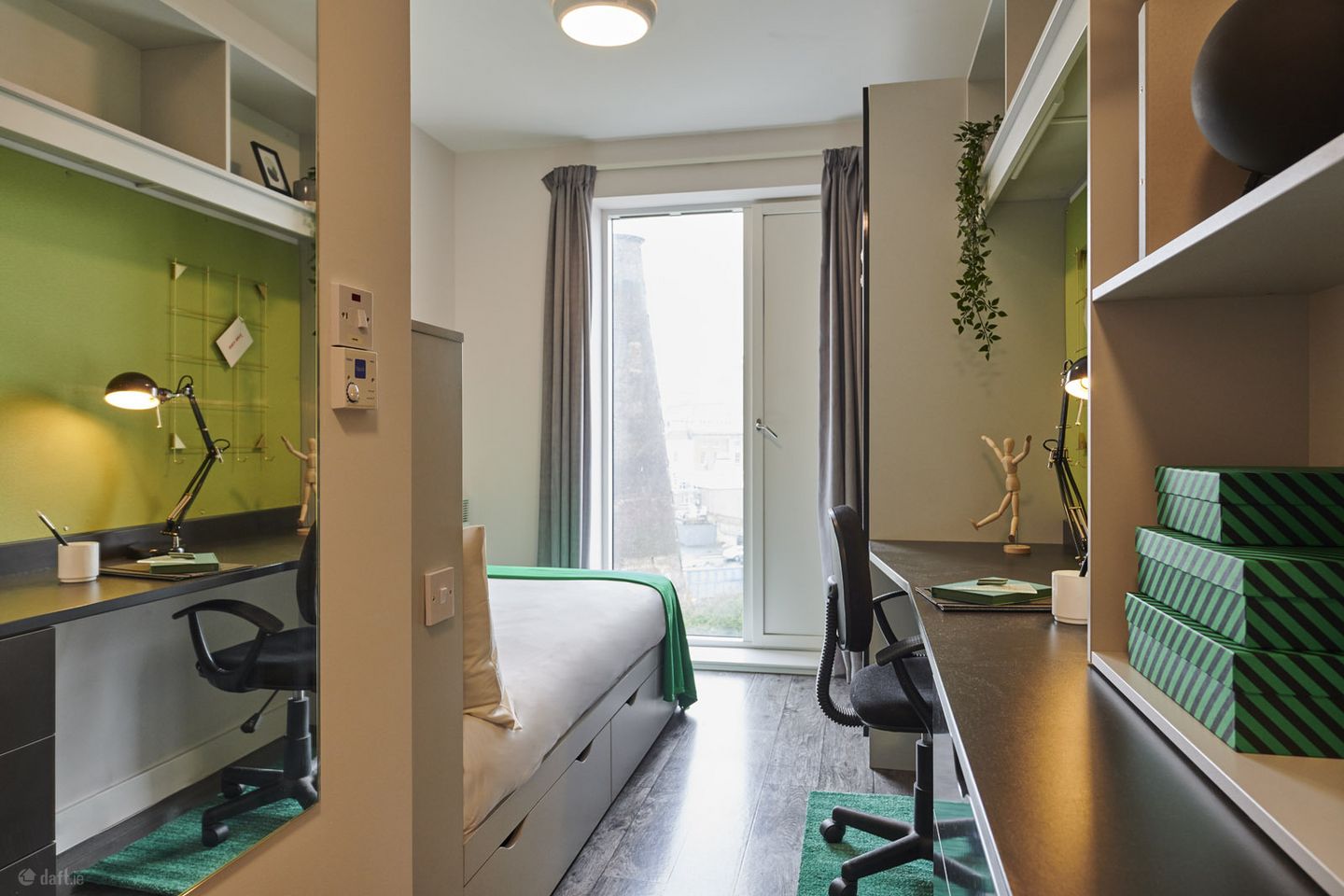Bronze ensuite- 51 & 41 weeks, Binary Hub, Bonham Street, Dublin 8, Co. Dublin