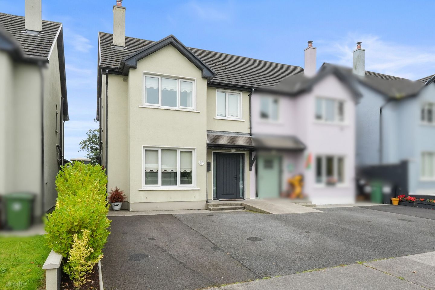 37 Rathcluain, Kiltimagh, Co Mayo, F12K603