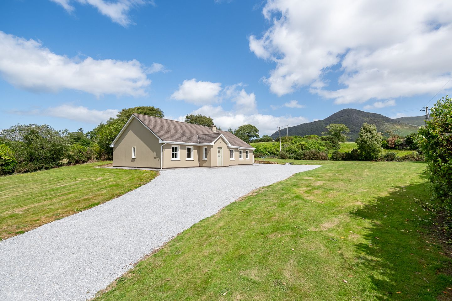 Clogherane, Lauragh Upper, Kenmare, Co Kerry, V93Y681