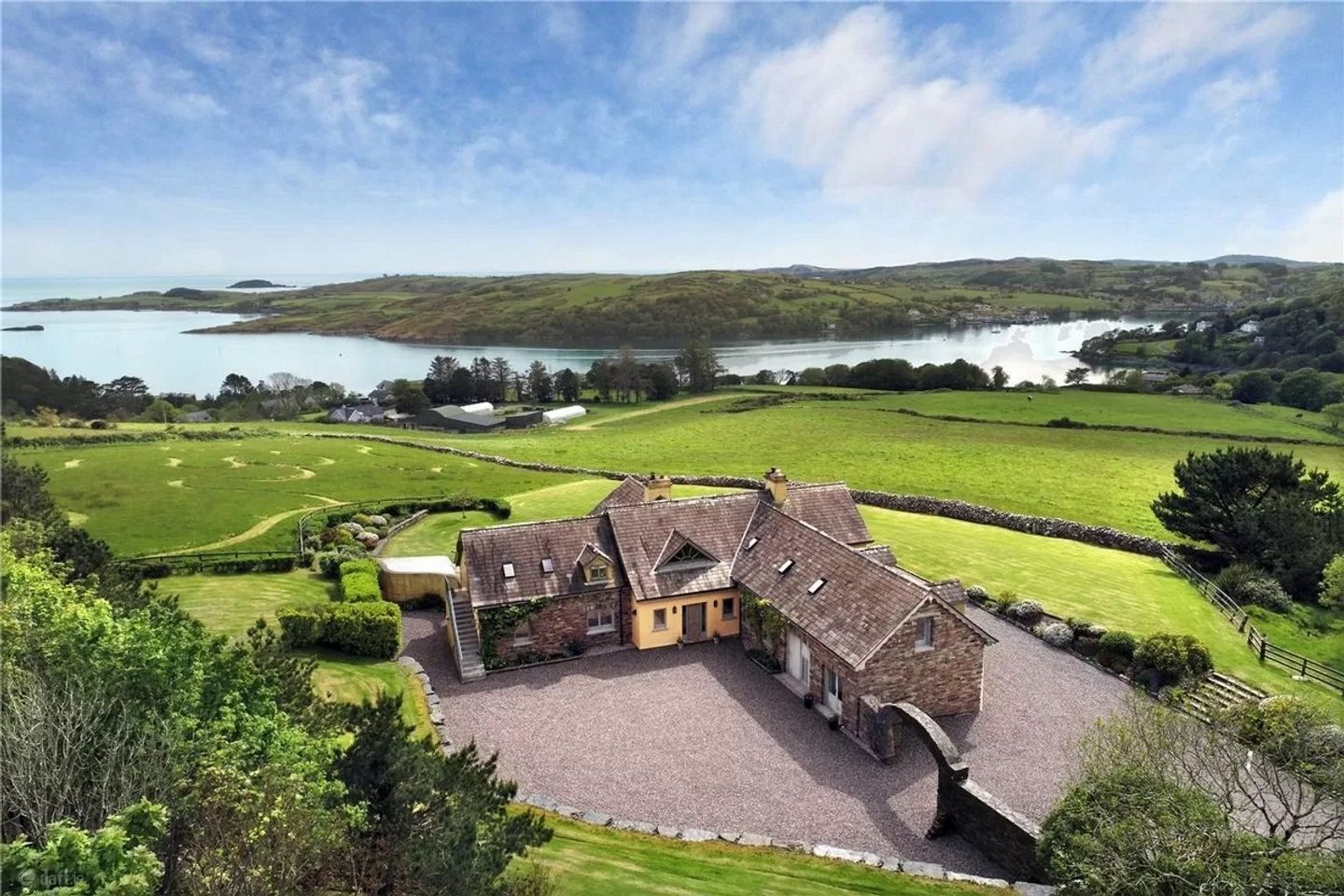 Baywood, Rushanes, Glandore, Co. Cork, P81K883