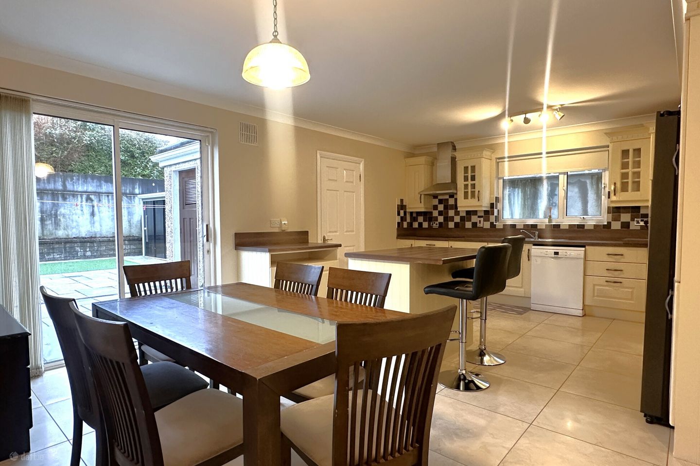 27 Ard Fraoigh, Clybaun Road, Knocknacarra, Galway