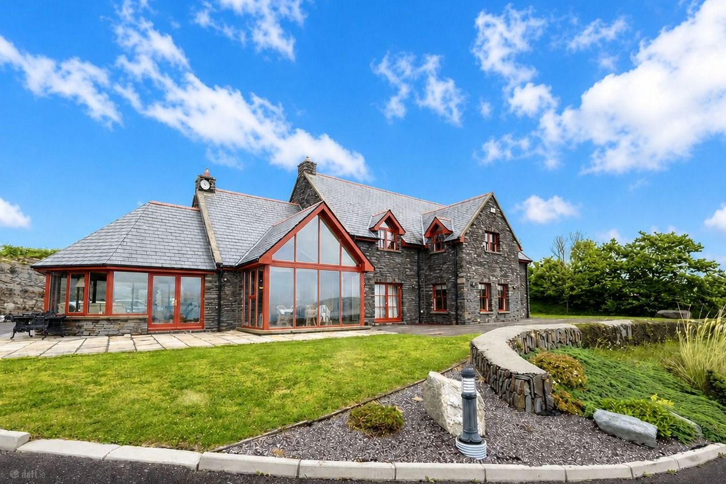 Waters Edge, Kealties, Durrus, Co. Cork, P75AC94